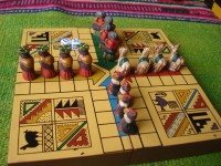           Ludo Ceramica :  2LC.  20cm X 20cm 